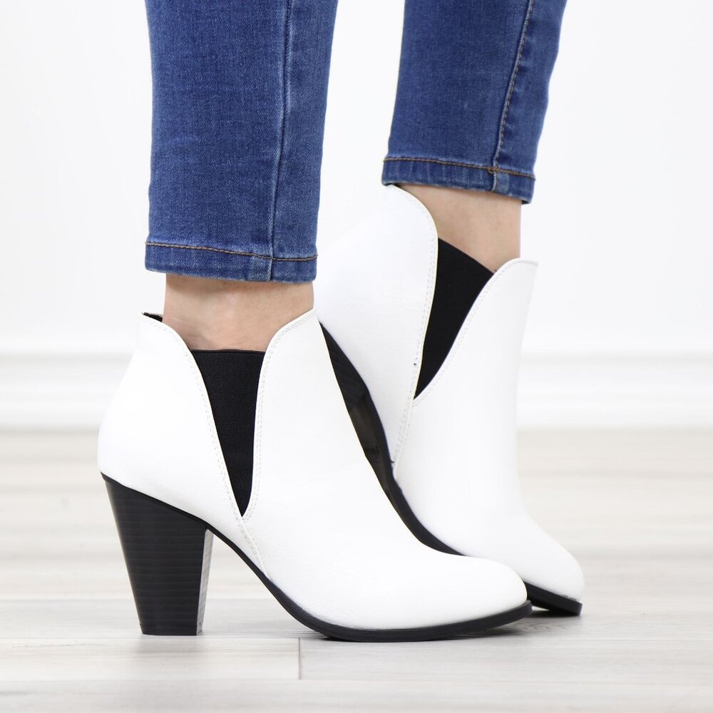 Chelsea Cone High Heel Ankle Boots White Synthetic Leather  Pointed Toe - Picture 3 of 12